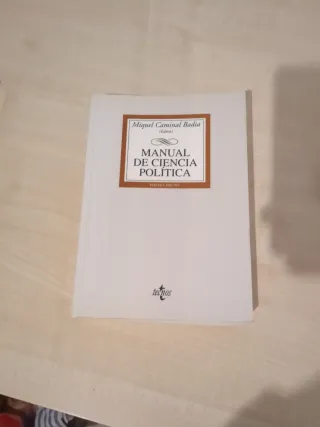 Manual de Ciencia Política (Spanish Edition)