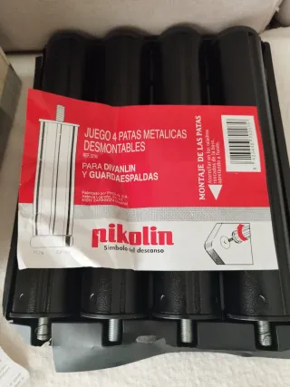 4 Patas Pikolin para Camas, color Negro, Cilíndric