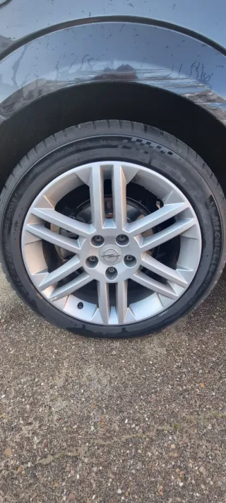 Llantas Opel Vectra GTS 17 Michelin