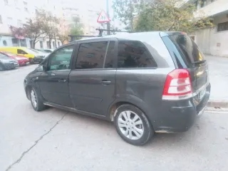 Opel Zafira 2010