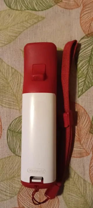 Mando Wii/Wii U con Motion Plus Oficial Rojo