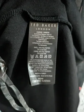 Vestido largo Ted Baker floral negro