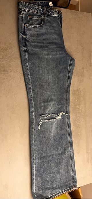 Pantalón vaquero Stradivarius