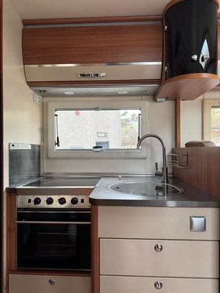 Autocaravana integral Adria Sonic 700 I SP ❤️