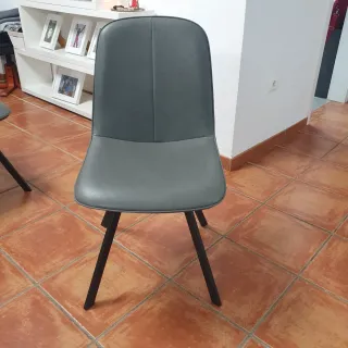 Juego de 4 sillas de comedor gris