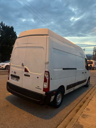 Nissan NV400 2012