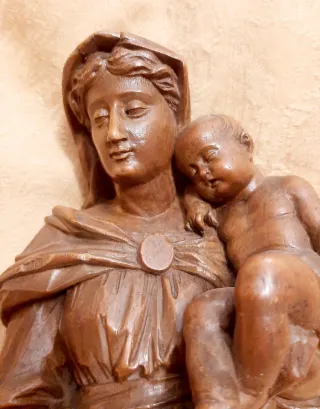 Madonna con Bambino, Arte Sacra, in Legno