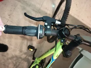 Bicicleta Rockrider 24" niño verde fluorescente