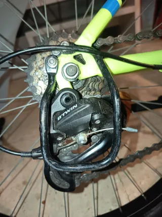 Bicicleta Rockrider 24" niño verde fluorescente