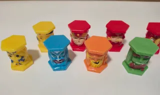 Lote 18 figuras totems Abatons