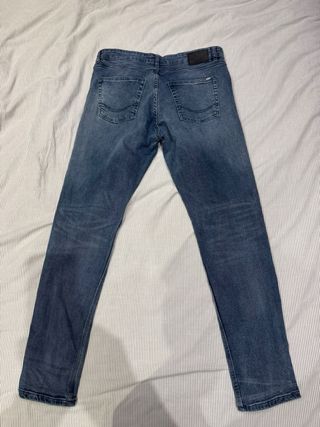 Pantalón tejano Pull&Bear Talla 46