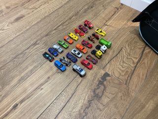 Lote de 24 coches de juguete