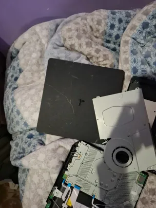 PS4 Slim per ricambi