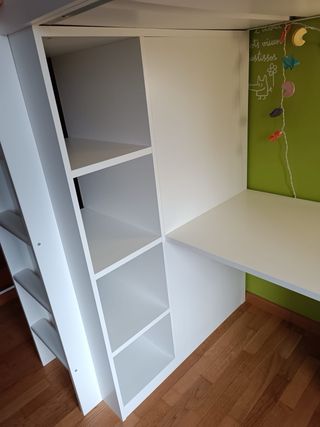 Cama alta IKEA SMÅSTAD con escritorio y armario