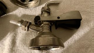 CABEZALES DE CERVEZA (tipoG) DAMM Lote de 4.