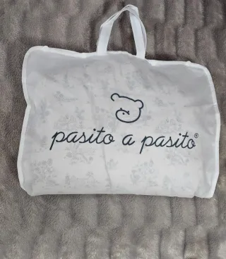 Saco Pasito a Pasito con capucha