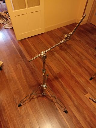 Soportes de plato y de pad/mesa de percusión