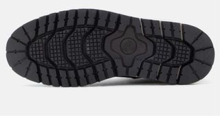 Botines negros y marrones con cordones