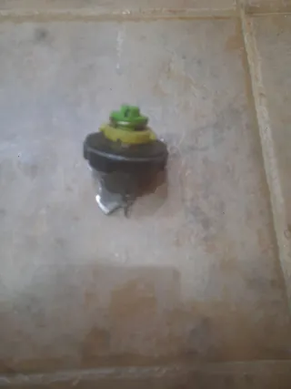 Tapón depósito con llave Seat 127