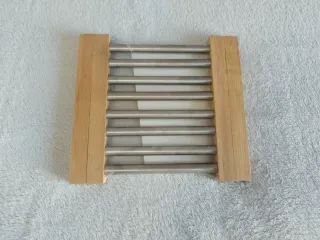 Salvamanteles Kesper Extensible Bambú y Metal