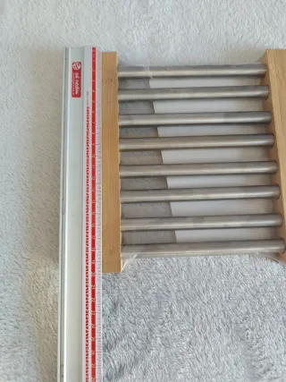 Salvamanteles Kesper Extensible Bambú y Metal