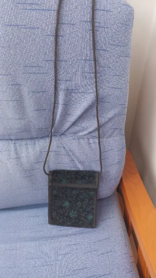 Porta documentos terciopelo negro y verde azulado