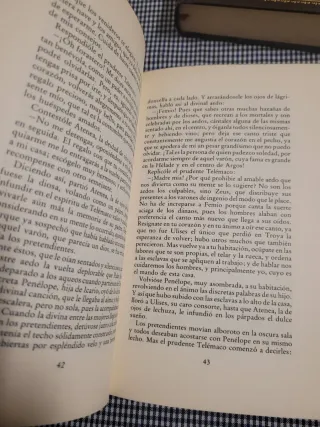 3 LIBROS de GRANDES CLÁSICOS UNIVERSALES