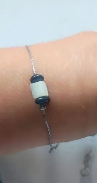 Pulseras de plata y piedras naturales