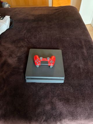 PS4 Slim Nera con controller originale
