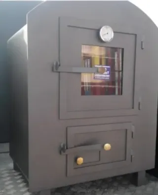 Horno de leña rústico de piedra