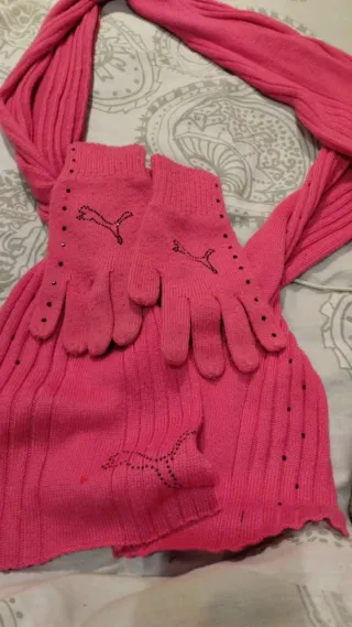 Conjunto Bufanda y Guantes Puma Rosa