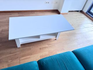 Mesa de centro blanca de madera