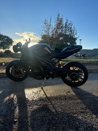 Triumph Speed Triple 1050