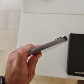 Samsung Galaxy S23 FE in ottime condizioni, praticamente nuovo