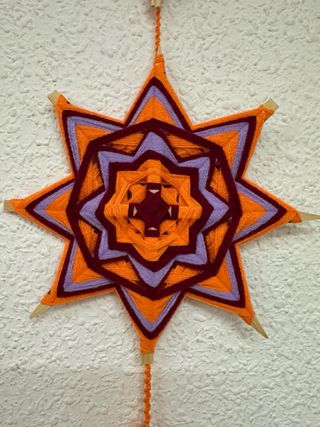 Adorno pared artesanal estrellas y rombo