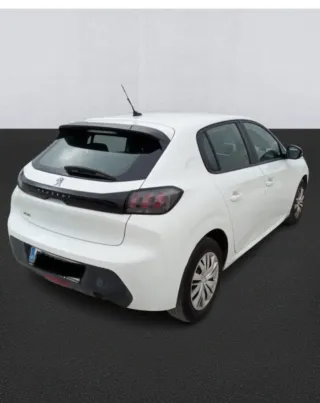 Peugeot 208 2021