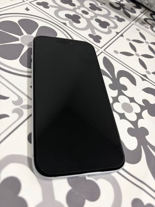 iPhone 15 128 GB en buen estado