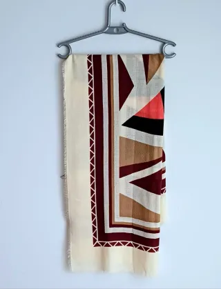 Bufanda / Pañuelo Geométrico tonos burdeos y beige