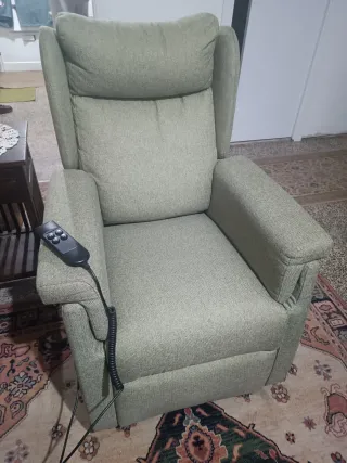 Sofá reclinable y con elevador