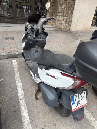 Moto Kimco Yager 300i