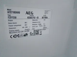 Congelador AEG plateado