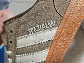 Adidas Handball Spezial Marrones y Blancas