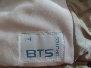 Abrigo plumífero beige/dorado