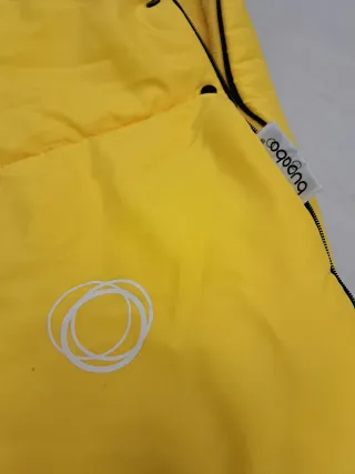Saco nido Bugaboo amarillo invierno