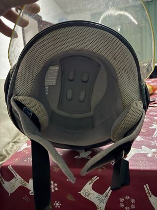 Casco de moto negro
