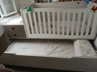 Cuna convertible bebé