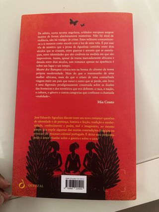 diferentes títulos.