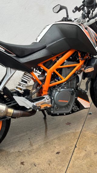 KTM DUKE 390
