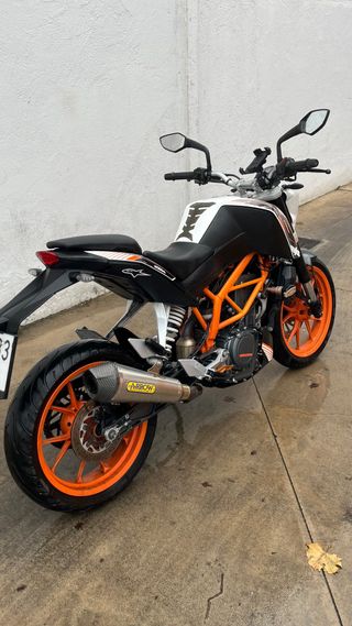 KTM DUKE 390
