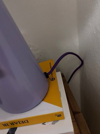 Lámpara de mesa Lila